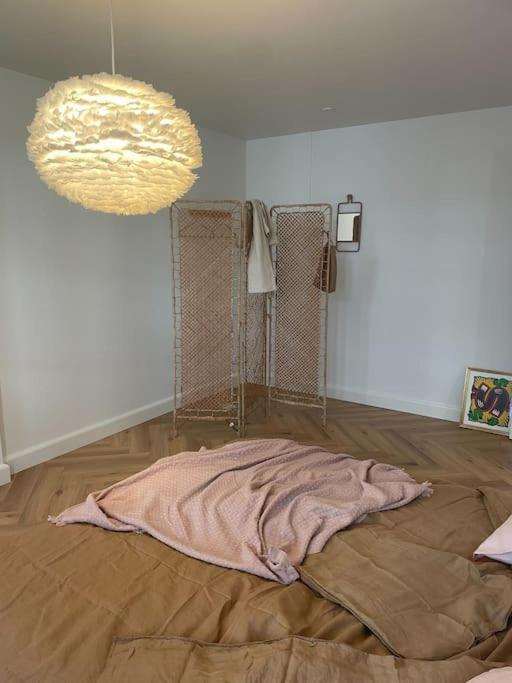 Appartamento Nyrenoveret Charmerende Lejlighed I Odense C! Esterno foto