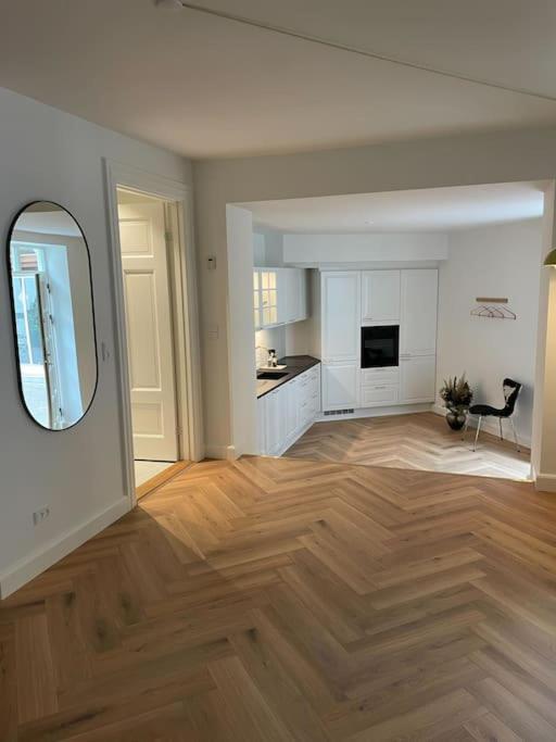 Appartamento Nyrenoveret Charmerende Lejlighed I Odense C! Esterno foto