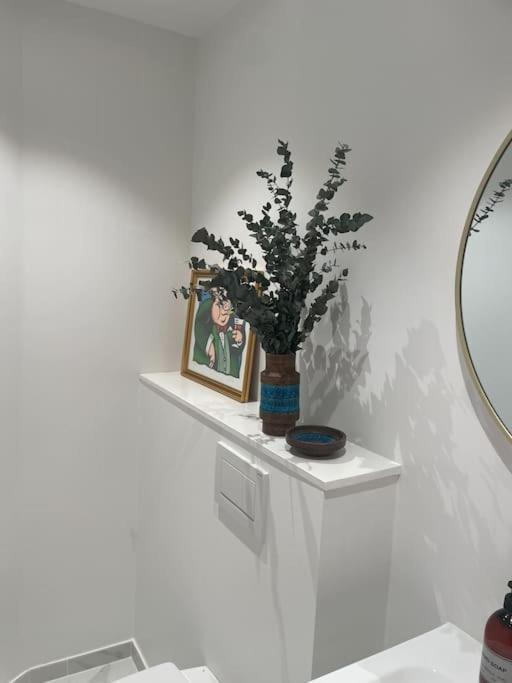 Appartamento Nyrenoveret Charmerende Lejlighed I Odense C! Esterno foto